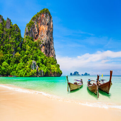 <span>Day 3</span> Phi Phi Island